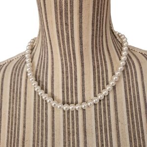Anne Klein Woman Elegant Pearl Necklace Classic Choker